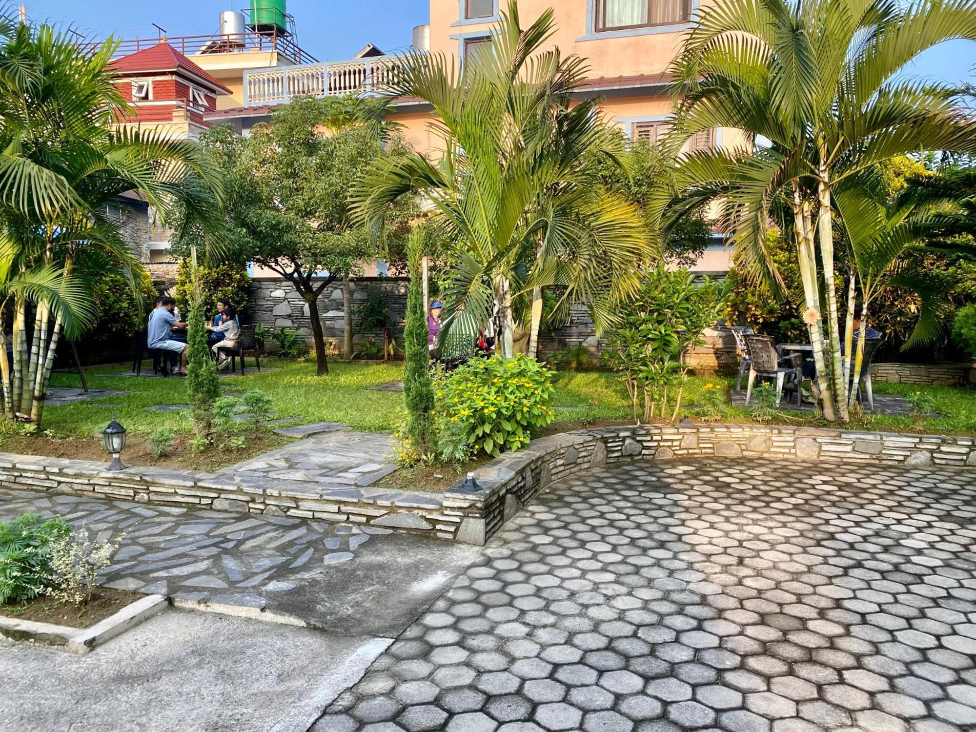 Hotel K2 Pokhara Exterior photo