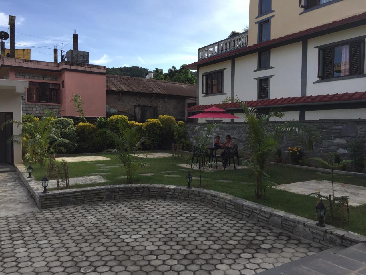 Hotel K2 Pokhara Exterior photo