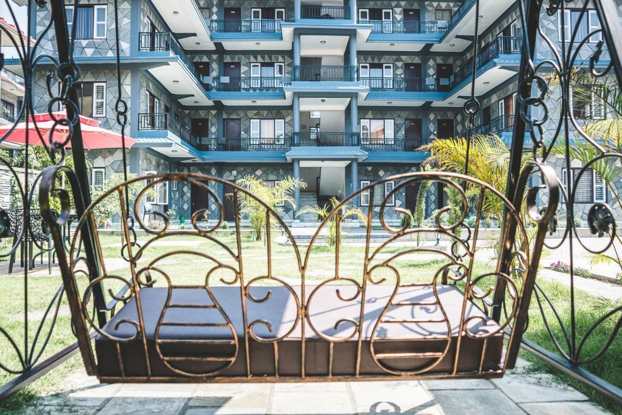 Hotel K2 Pokhara Exterior photo