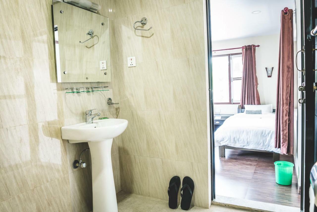 Hotel K2 Pokhara Exterior photo